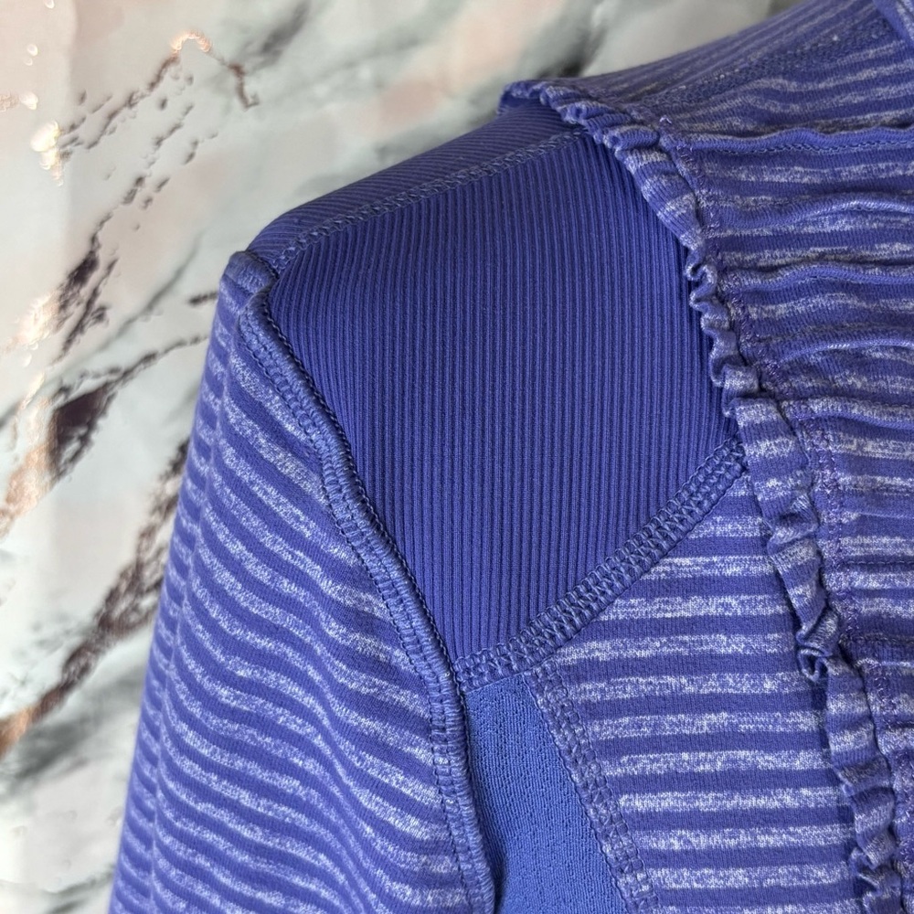Lululemon Half Zip Pullover - image 6